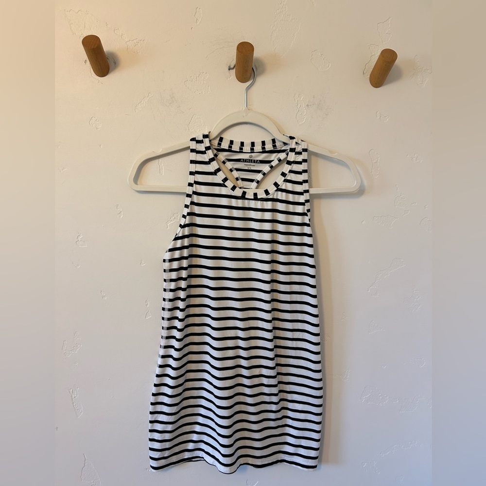 Athleta Racerback Tank Top Striped Sz XS White Black